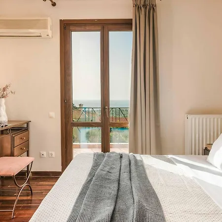Villa Sarlata Sea View *